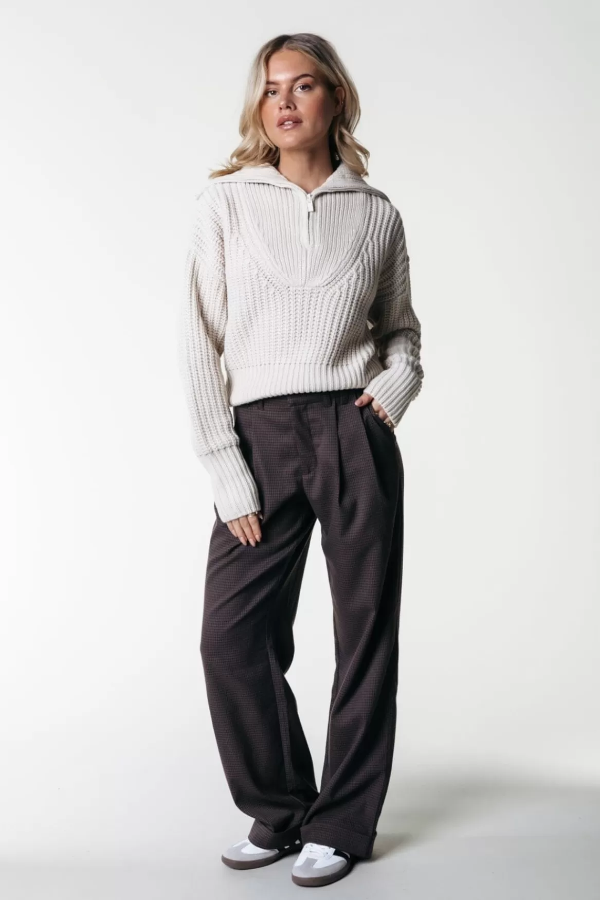 Colourful Rebel Rus Straight Pants | Dark brown