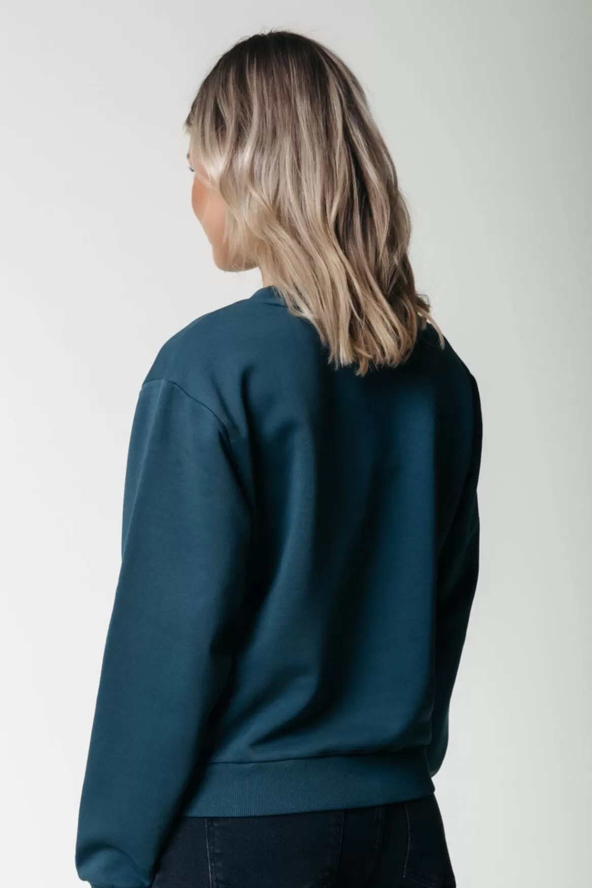 Colourful Rebel Uni Label Sweat | Atlantic green