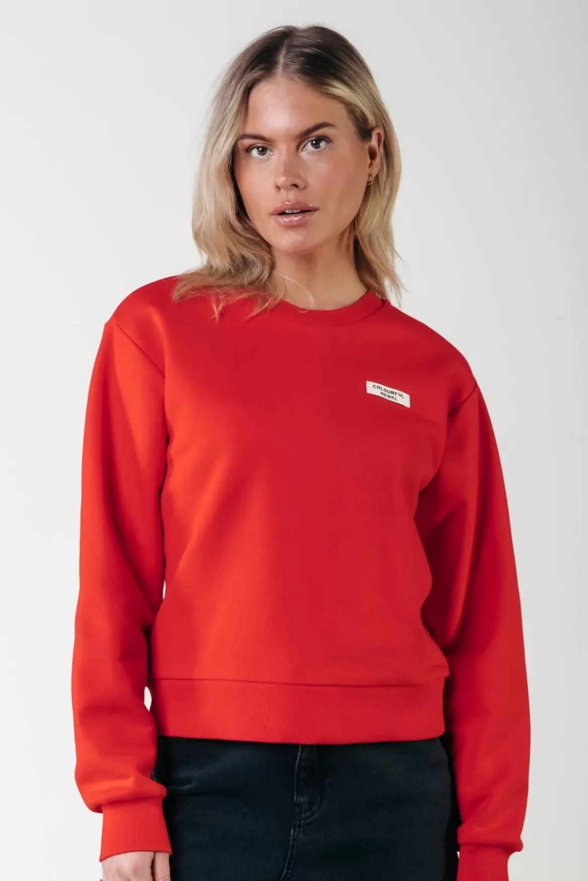 Colourful Rebel Uni Label Sweat | Scarlet Red