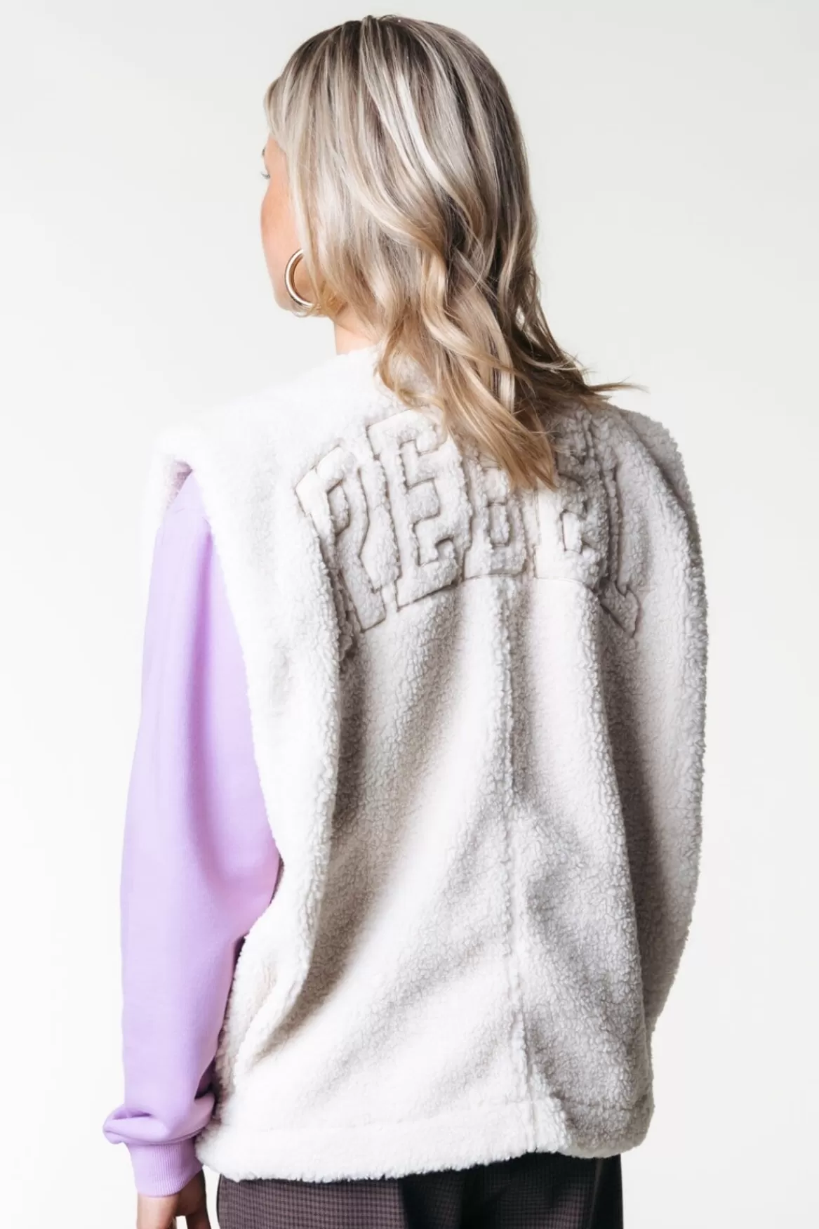 Colourful Rebel Yoni Teddy Gilet | Off white